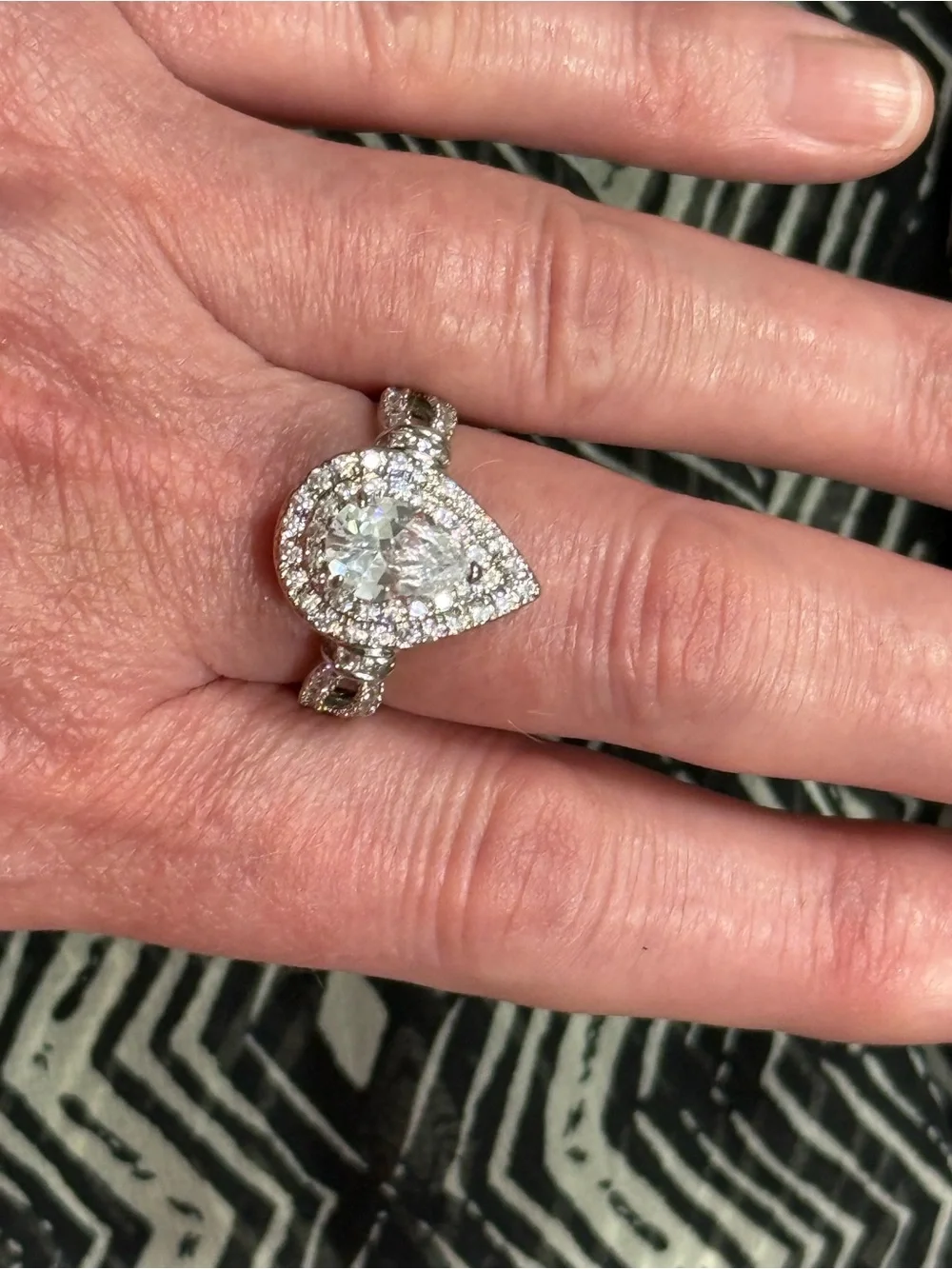 NWT-3CTW Sterling Silver double-halo pear/teardrop moissanite engagement ring